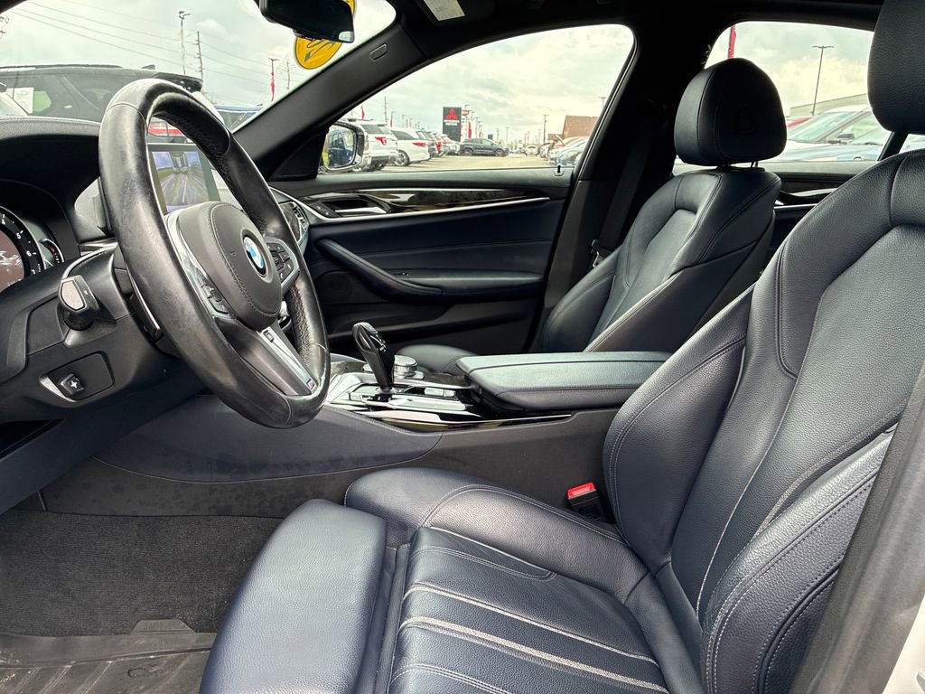 Used 2018 BMW 540i xDrive AWD/4WD image 10