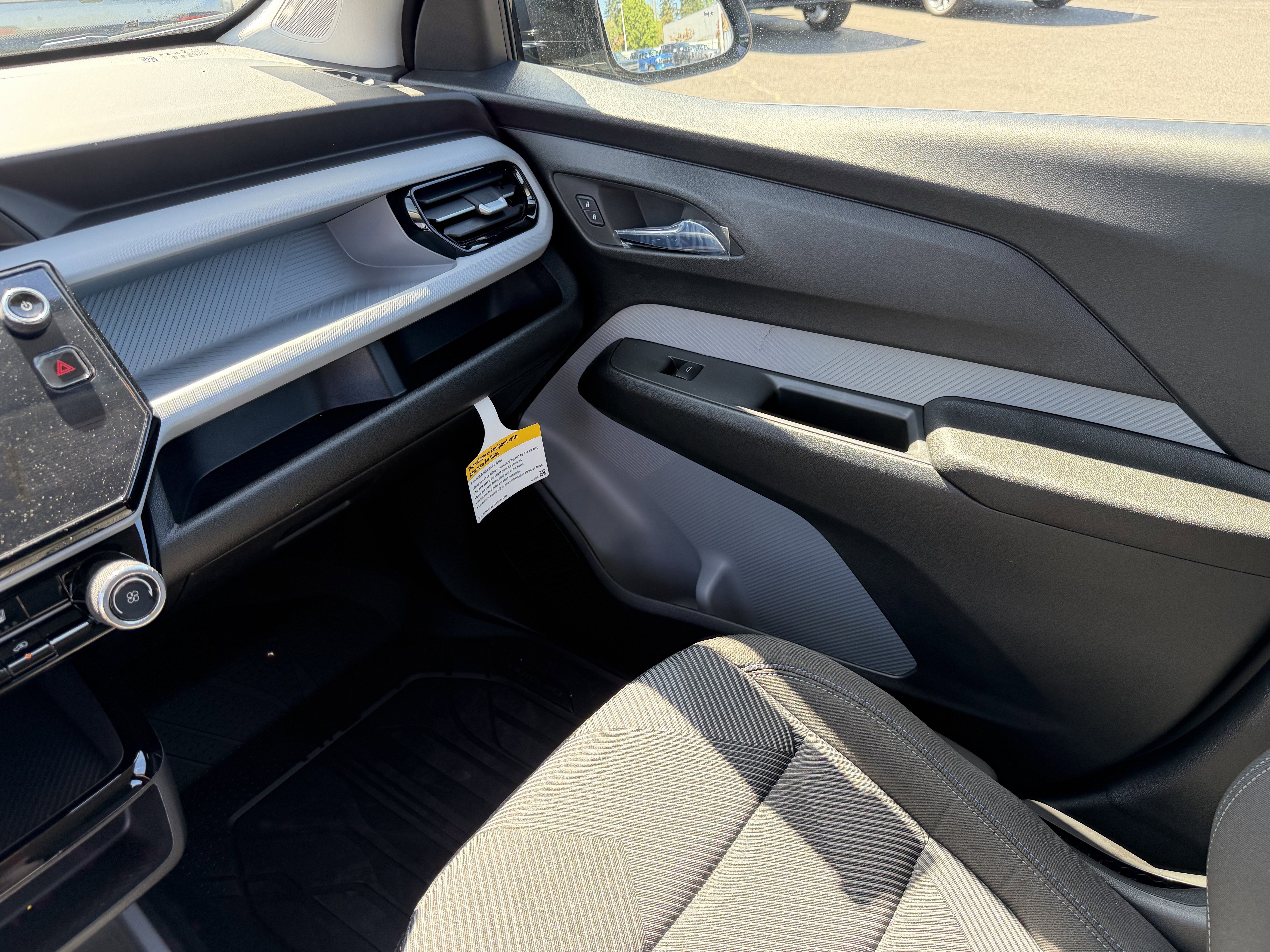 New 2027 Chevrolet Bolt LT w/ Comfort Package FWD image 24