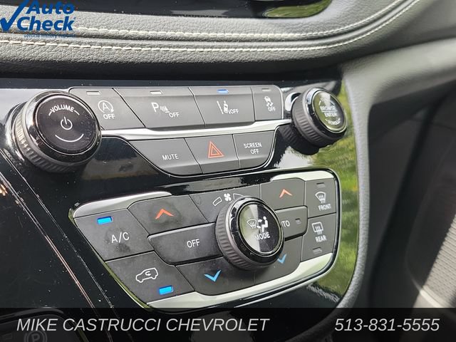 Used 2025 Chrysler Pacifica Limited FWD image 17