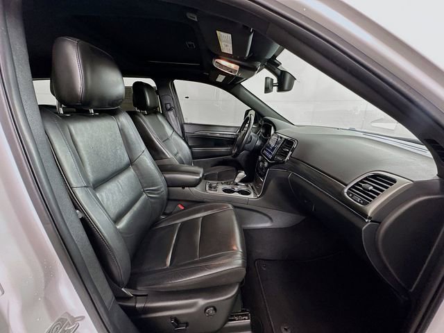 Used 2020 Jeep Grand Cherokee Limited image 28