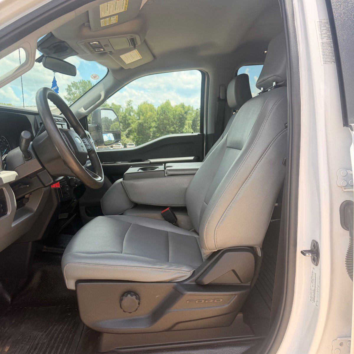 Used 2023 Ford F350 XL w/ XL Chrome Package AWD/4WD image 12