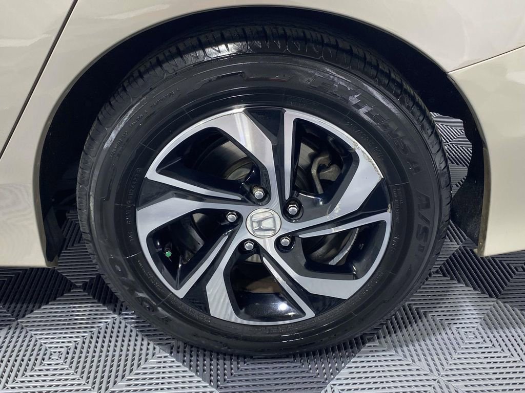 Used 2017 Honda Accord LX image 8
