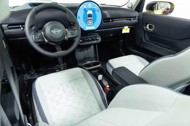 Used 2025 MINI Cooper S image 19