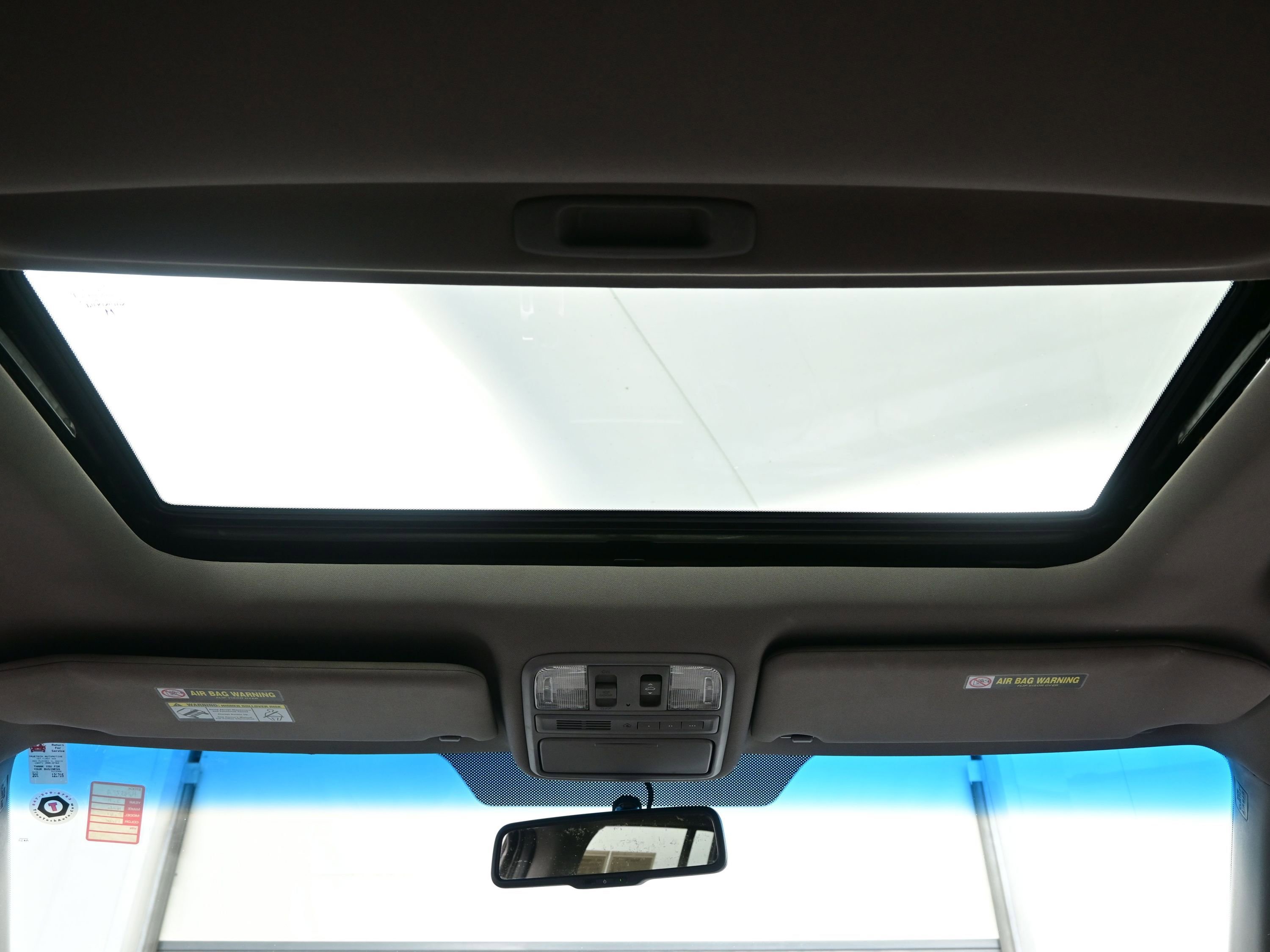 Used 2011 Honda Pilot EX-L image 18