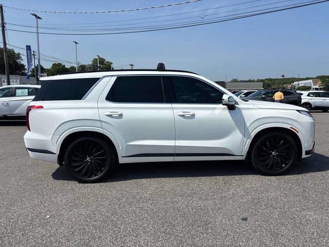 Used 2024 Hyundai Palisade Calligraphy AWD/4WD image 2