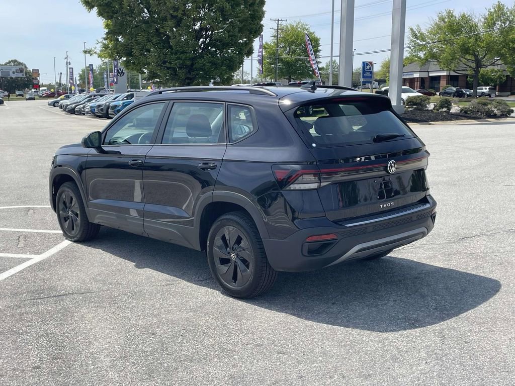 Used 2025 Volkswagen Taos S FWD image 4