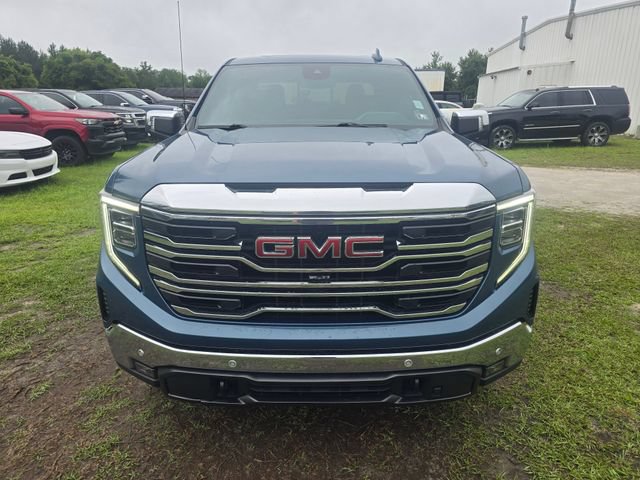 Used 2024 GMC Sierra 1500 SLT w/ SLT Premium Plus Package AWD/4WD image 12