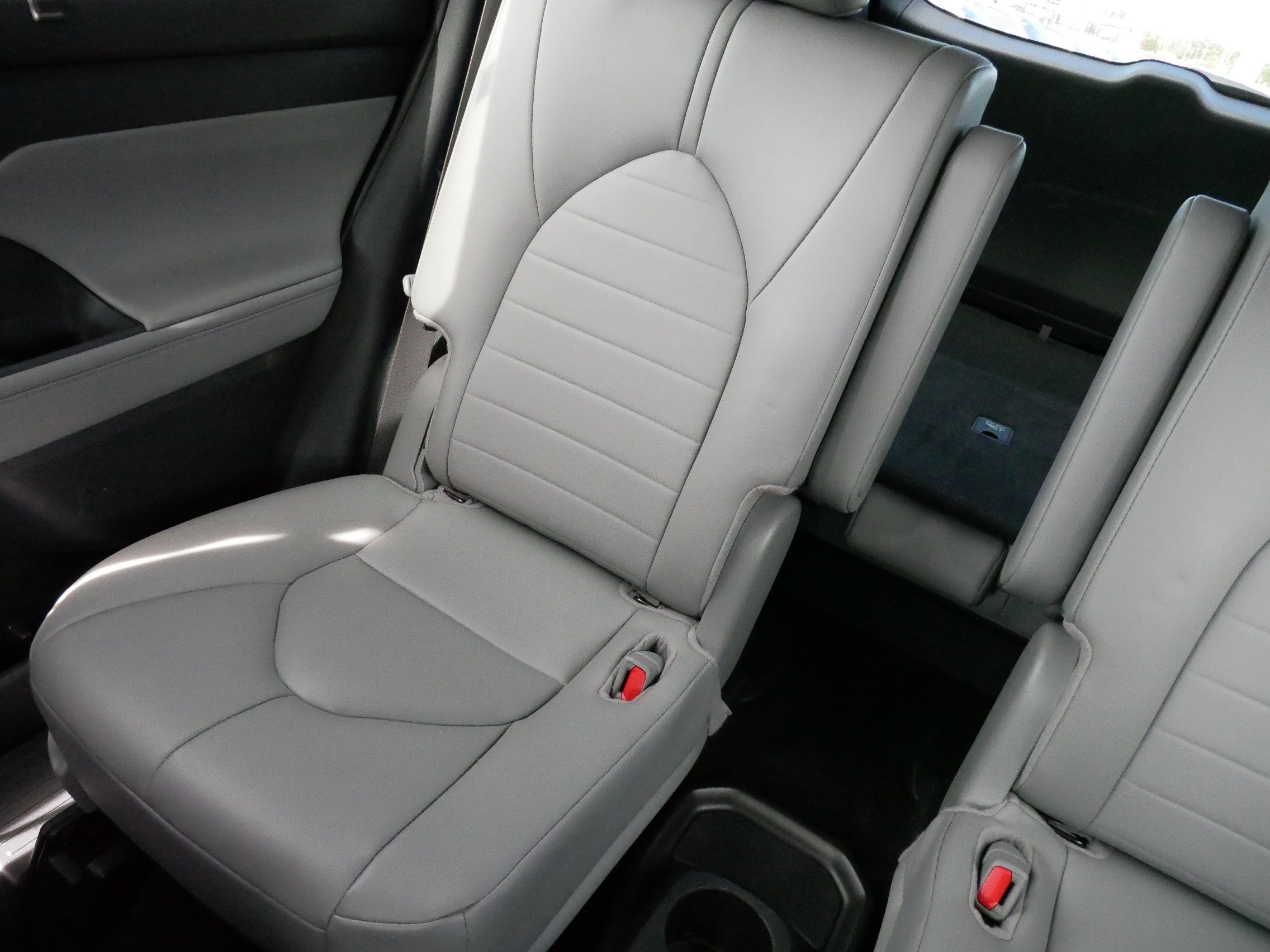 Certified 2026 Toyota Highlander XLE AWD/4WD image 12