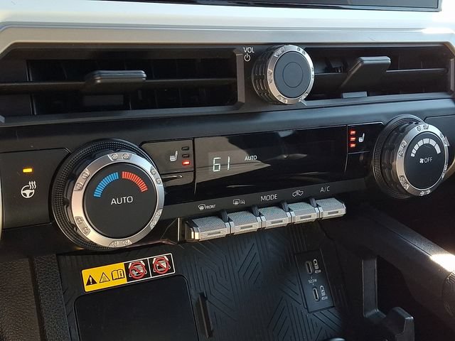 Used 2024 Toyota Tacoma TRD Off-Road w/ TRD Off Road Upgrade Package AWD/4WD image 17