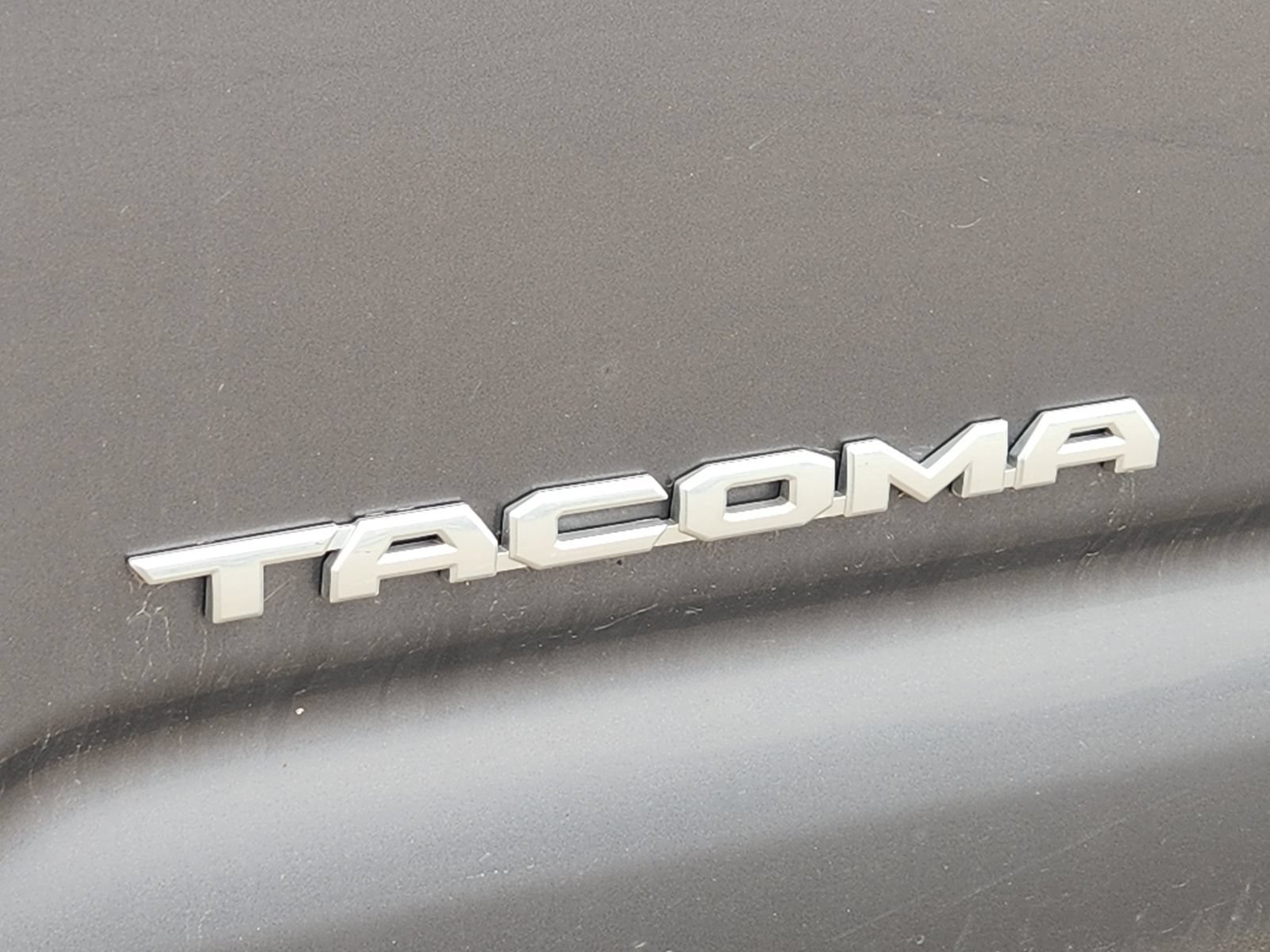 Used 2022 Toyota Tacoma SR5 RWD image 12