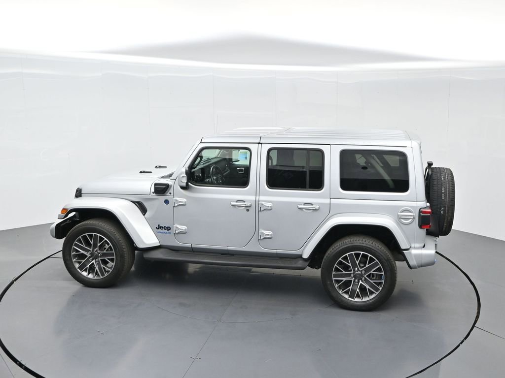 Used 2022 Jeep Wrangler Unlimited Sahara image 62