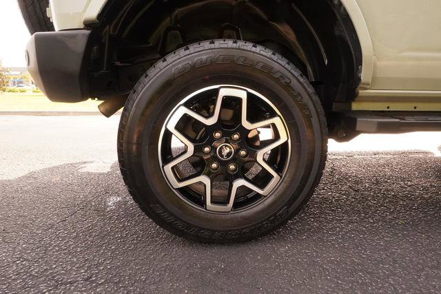 Used 2023 Ford Bronco Outer Banks AWD/4WD image 39
