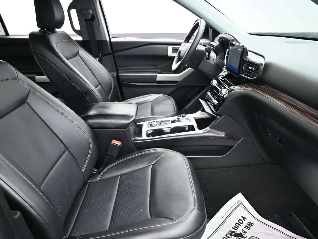 Used 2023 Ford Explorer Limited w/ Equipment Group 301A image 18