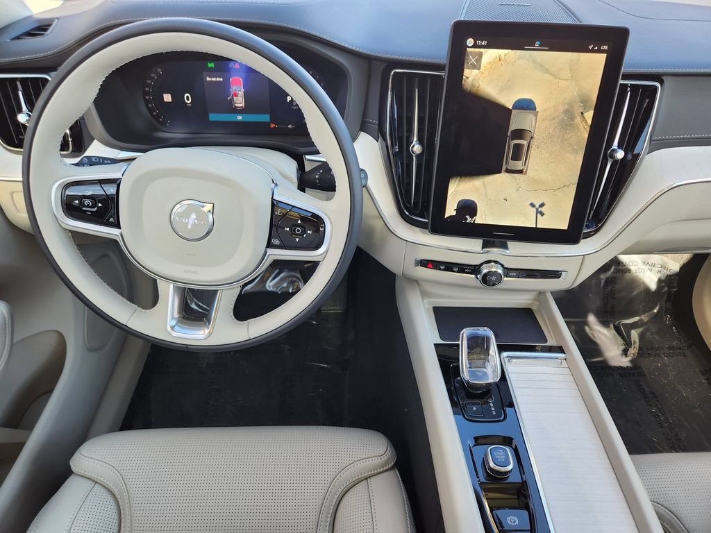 New 2026 Volvo XC60 B5 Ultra w/ Protection Package Premier AWD/4WD image 3