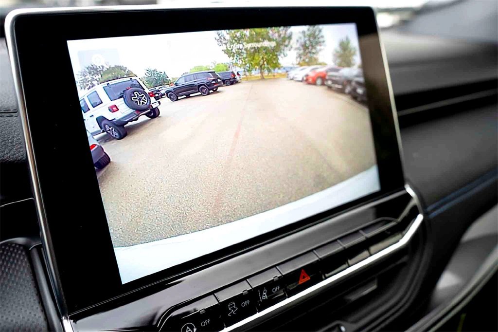 New 2026 Jeep Compass Latitude image 15