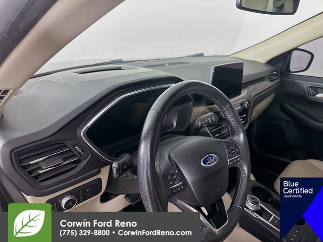 Certified 2020 Ford Escape Titanium AWD/4WD image 11