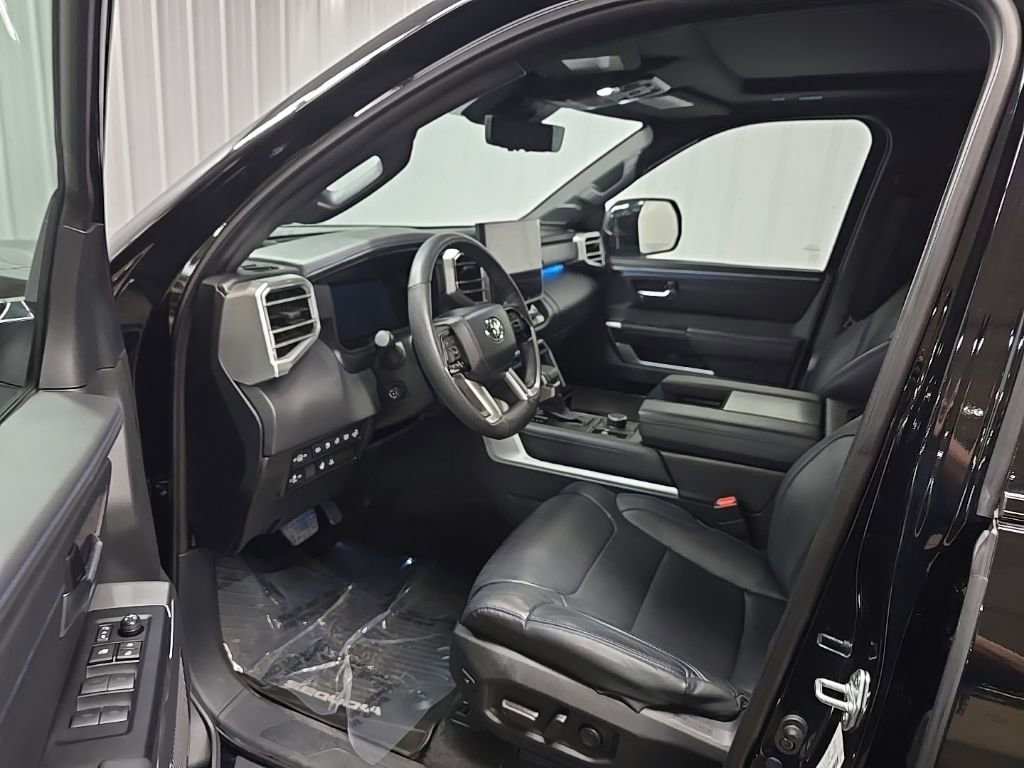 Used 2024 Toyota Sequoia Platinum image 29