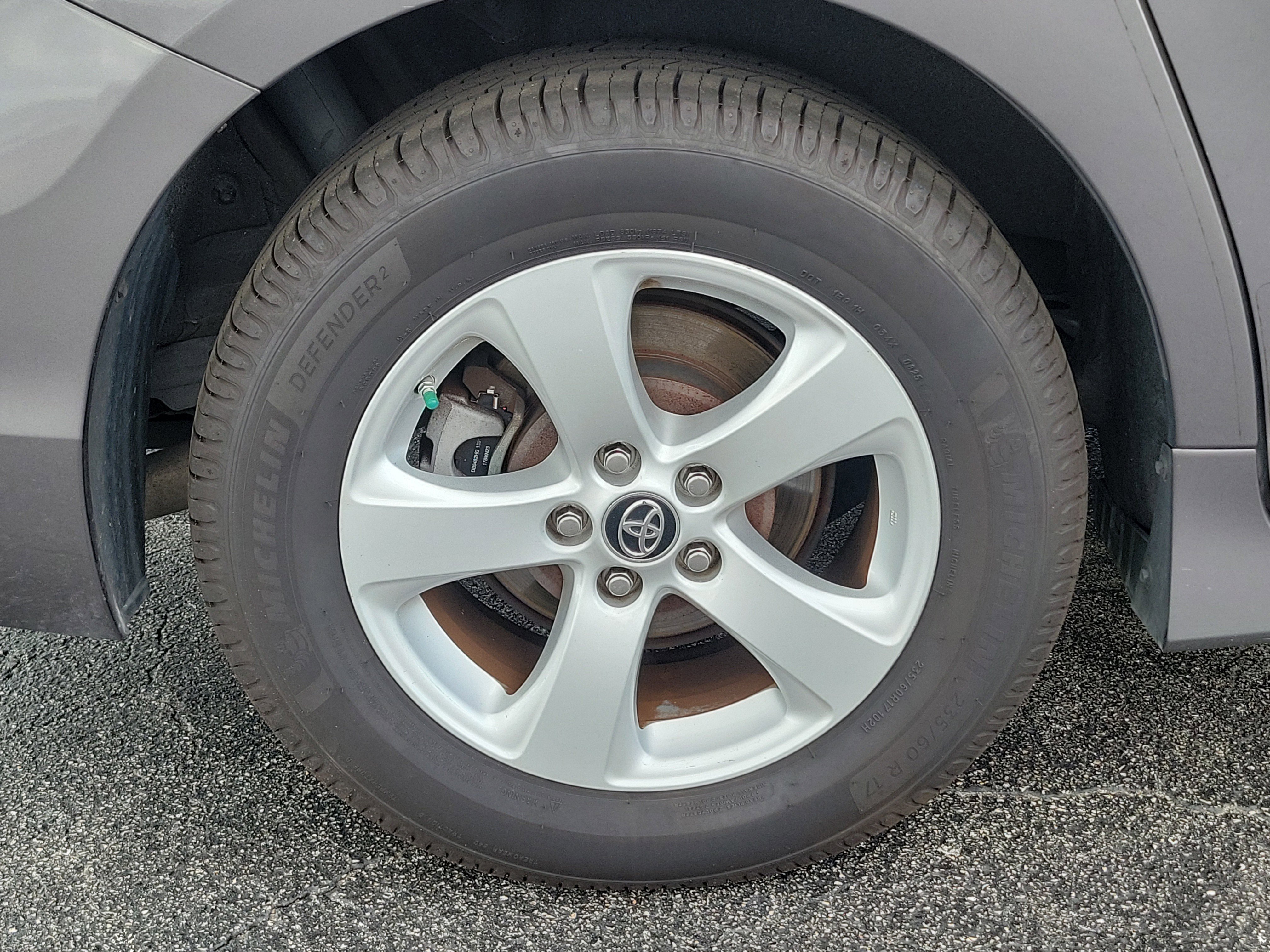 Certified 2020 Toyota Sienna L image 9