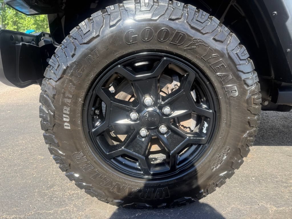 Used 2023 Jeep Wrangler Unlimited w/ Cold Weather Group AWD/4WD image 9