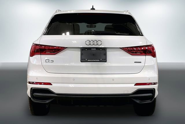 Certified 2023 Audi Q3 2.0T Premium w/ Convenience Package image 4