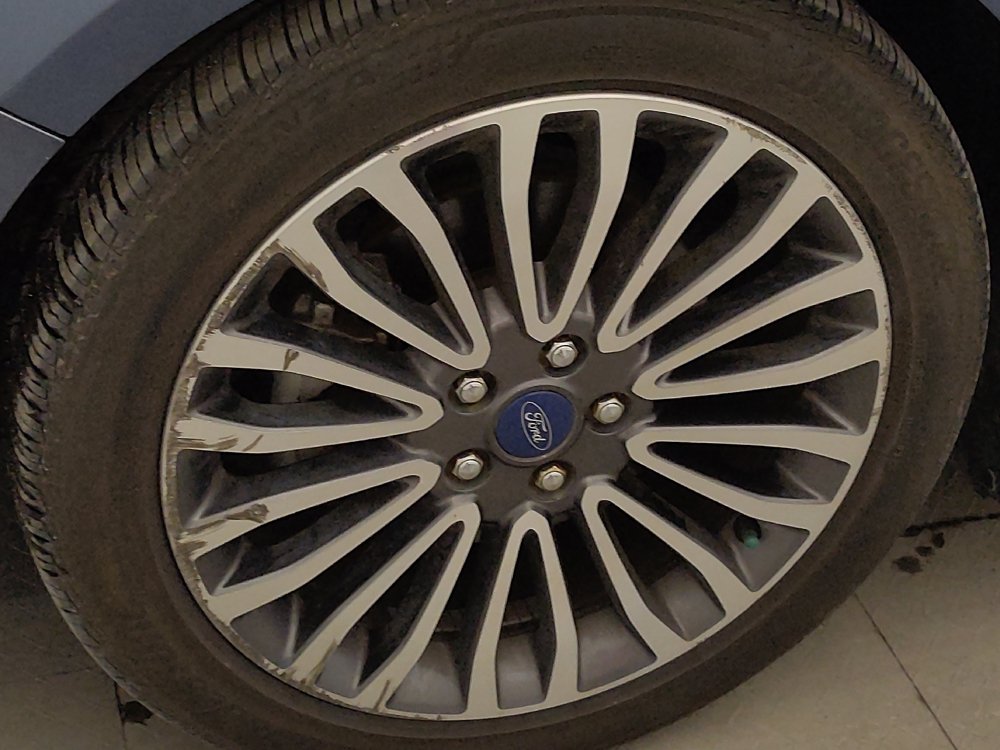 Used 2018 Ford Fusion Titanium FWD image 31