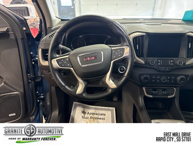 Used 2024 GMC Terrain Denali w/ Denali Premium Package AWD/4WD image 14