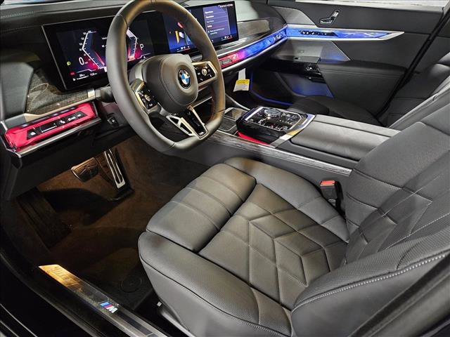 New 2025 BMW 760i xDrive w/ Executive Package image 9