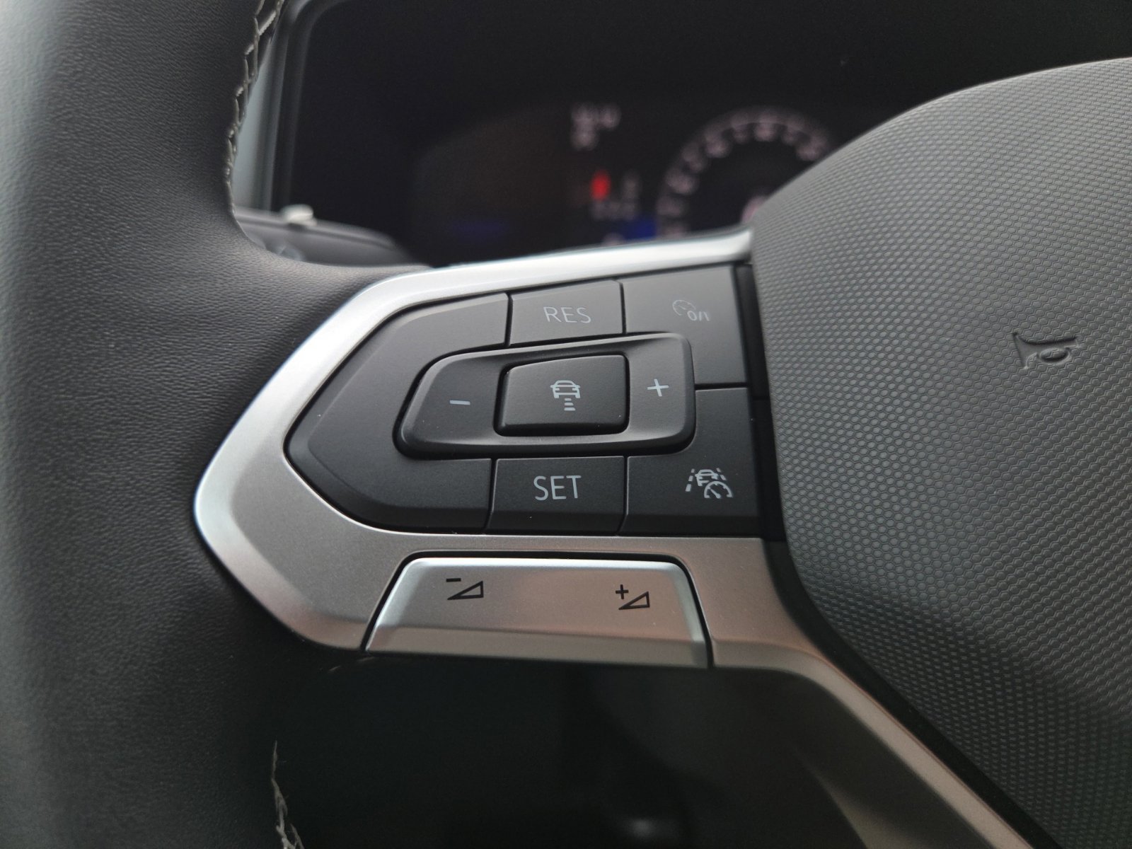 New 2027 Volkswagen Taos S FWD image 24