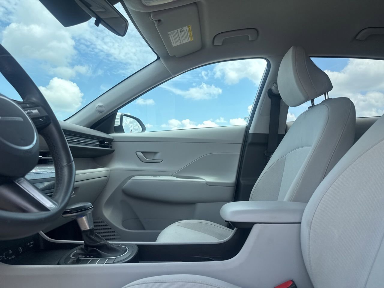 Used 2025 Hyundai Kona SEL FWD image 37