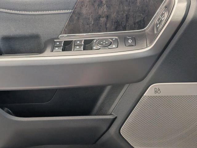 Used 2026 Ford F250 Lariat w/ Black Appearance Package image 26