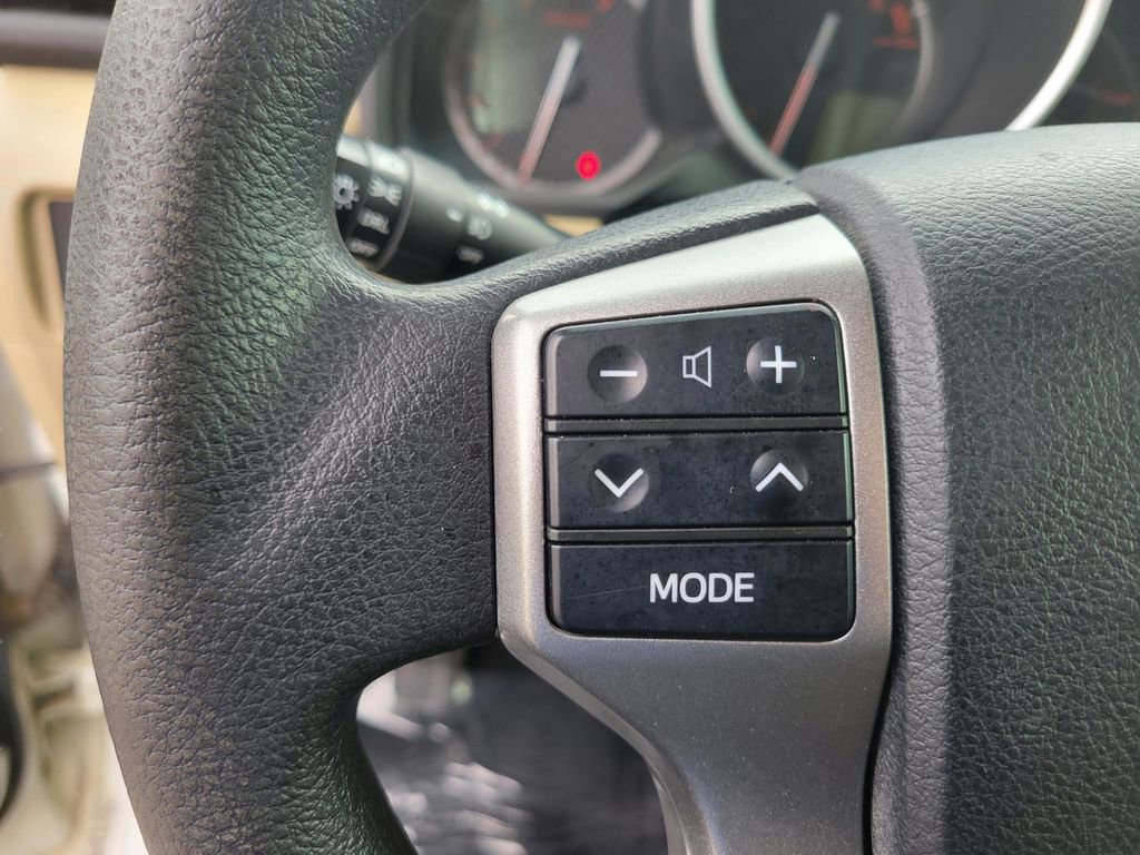 Used 2013 Toyota 4Runner SR5 w/ Convenience Pkg image 29