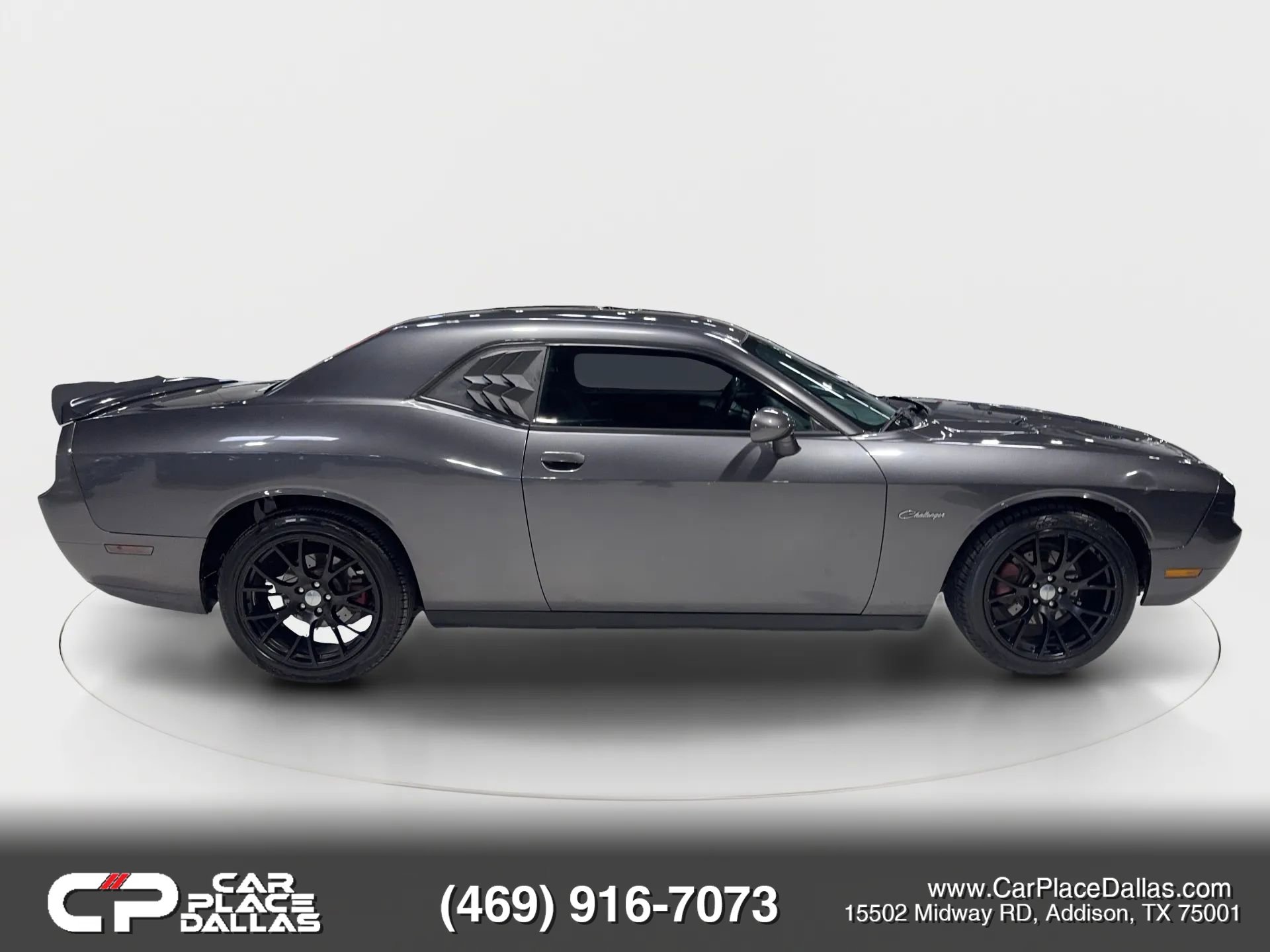 Used 2014 Dodge Challenger SXT RWD image 13
