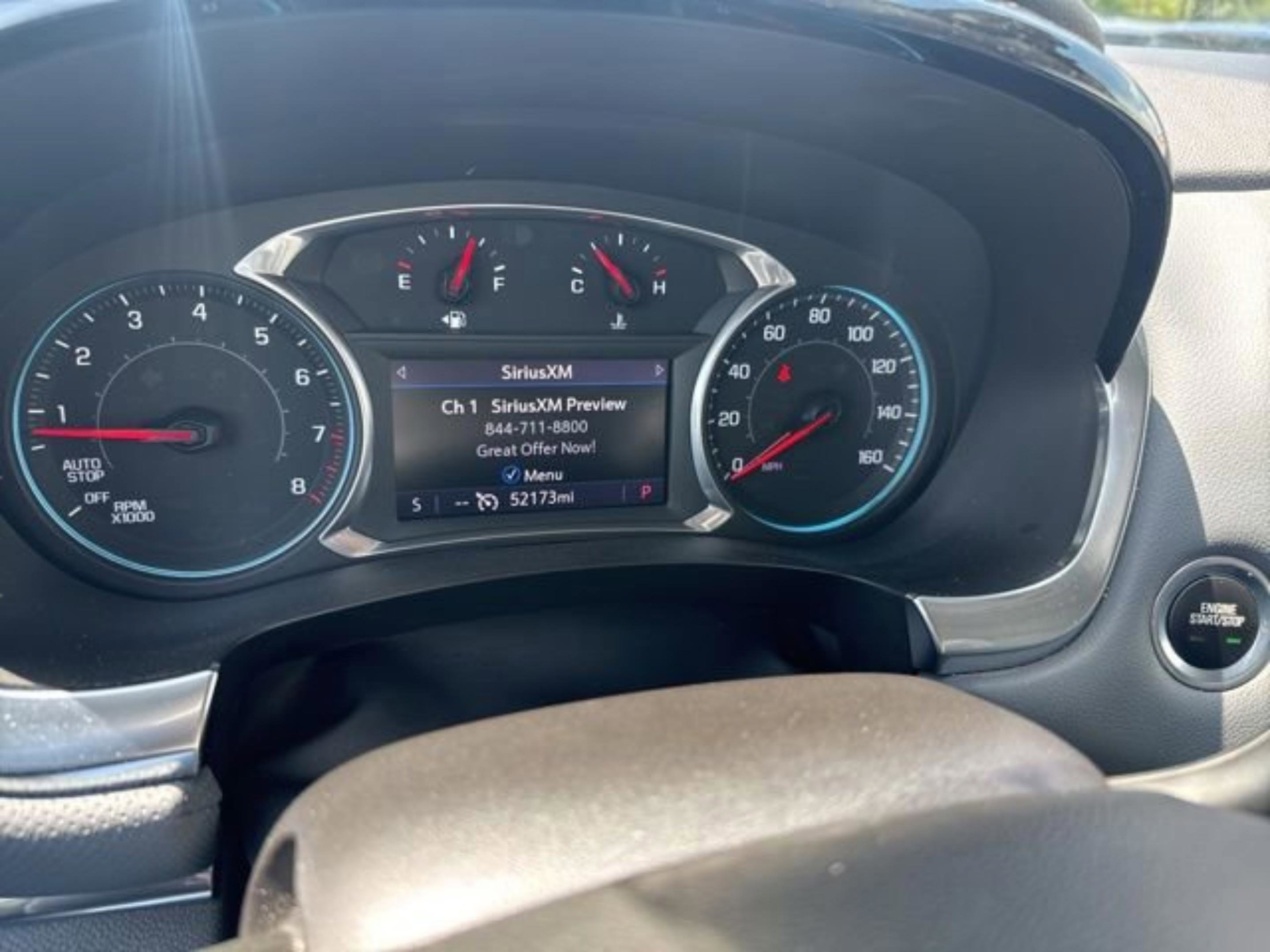 Used 2021 Chevrolet Traverse Premier FWD image 17