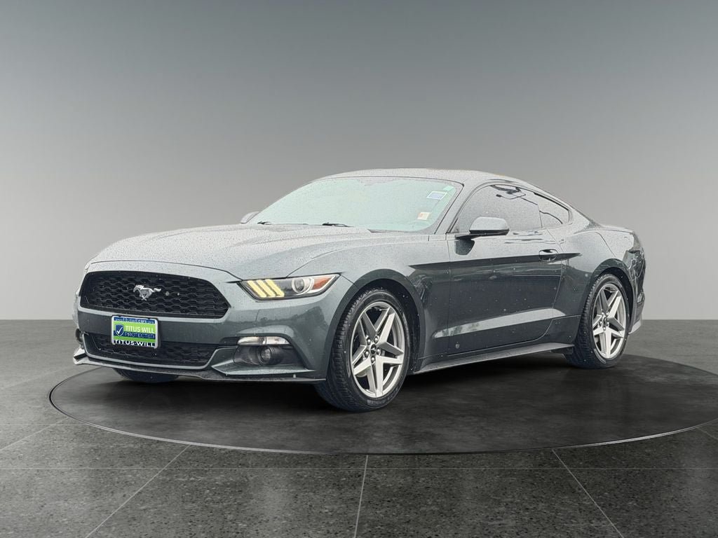 Used 2016 Ford Mustang Premium RWD image 3
