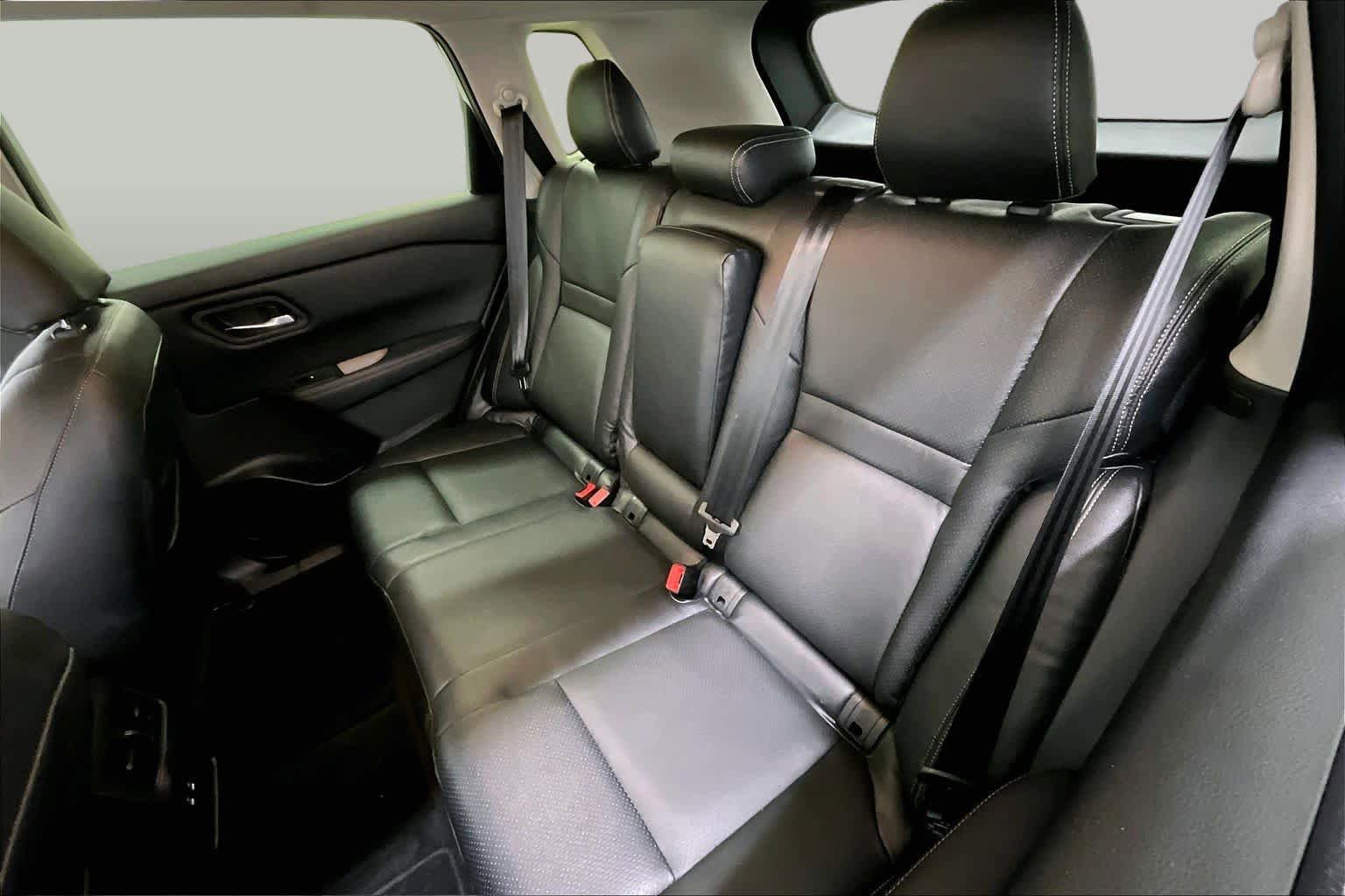 Used 2024 Nissan Rogue SV FWD image 20