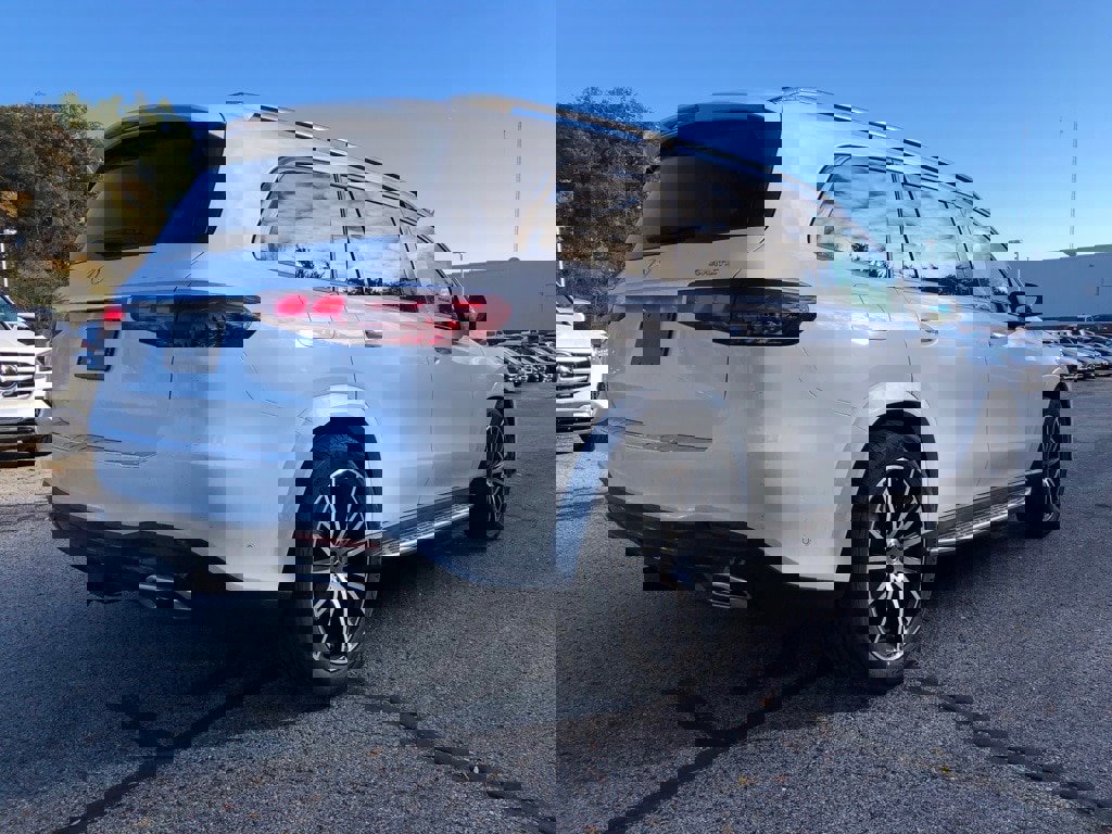 New 2026 Mercedes-Benz GLS 580 4MATIC image 6