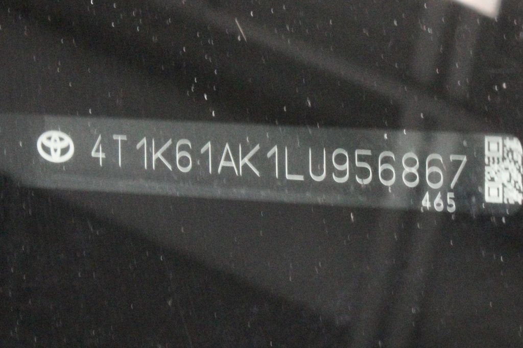 Used 2020 Toyota Camry XSE FWD image 33