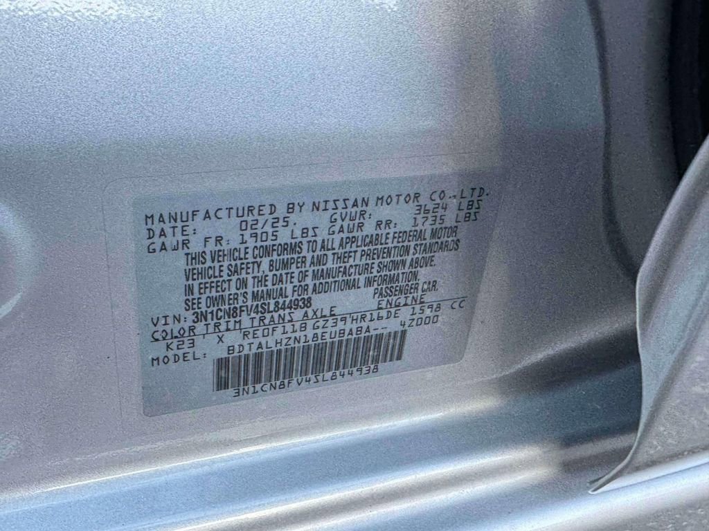 Used 2025 Nissan Versa SR w/ Trunk Package image 18