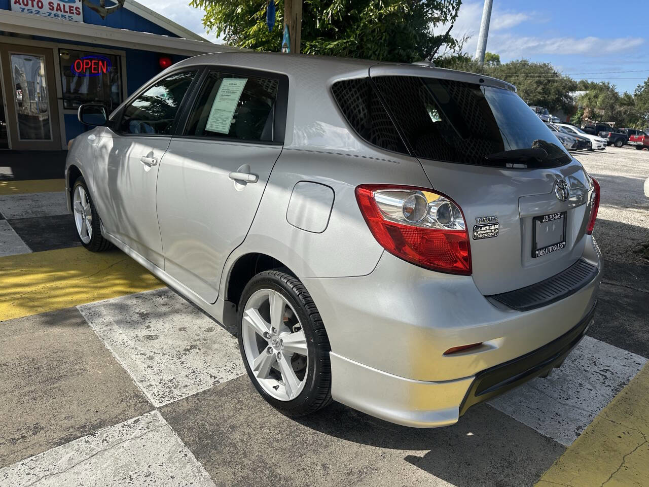Used 2009 Toyota Matrix S FWD image 16