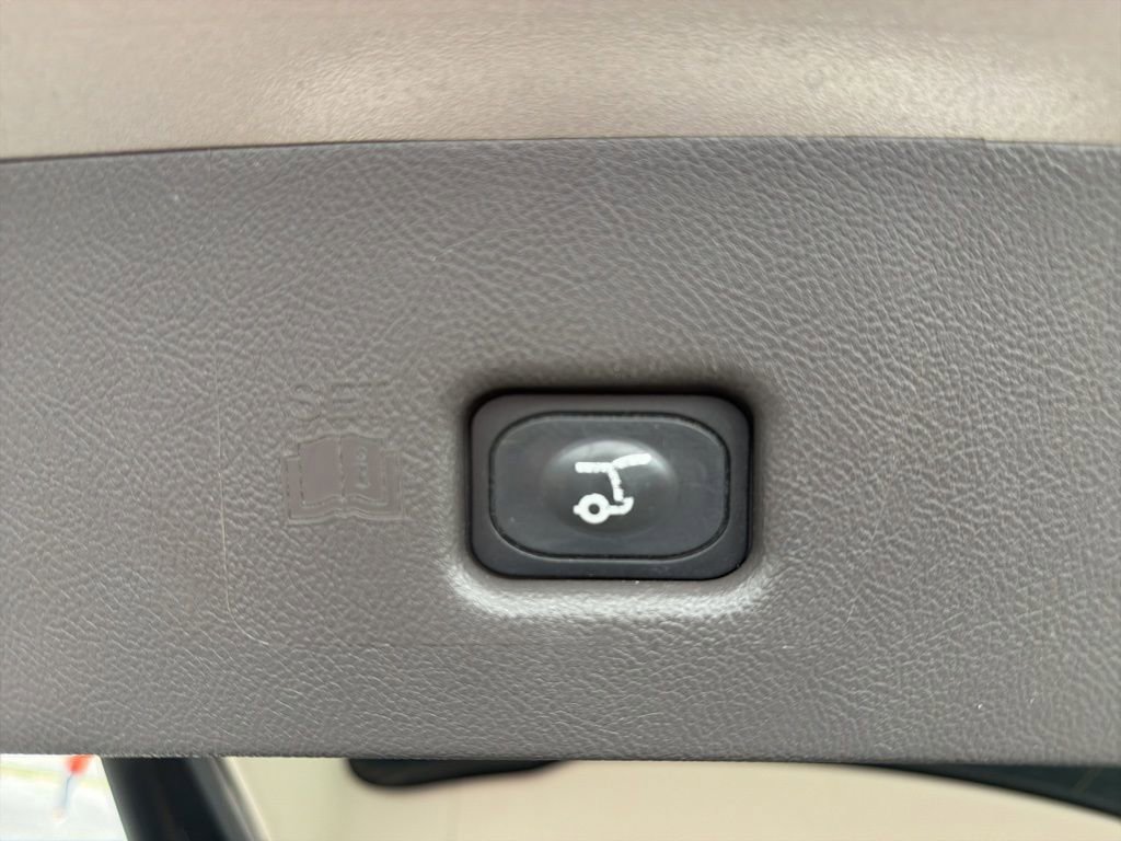 Used 2021 Lincoln Nautilus Reserve w/ Equipment Group 201A image 18