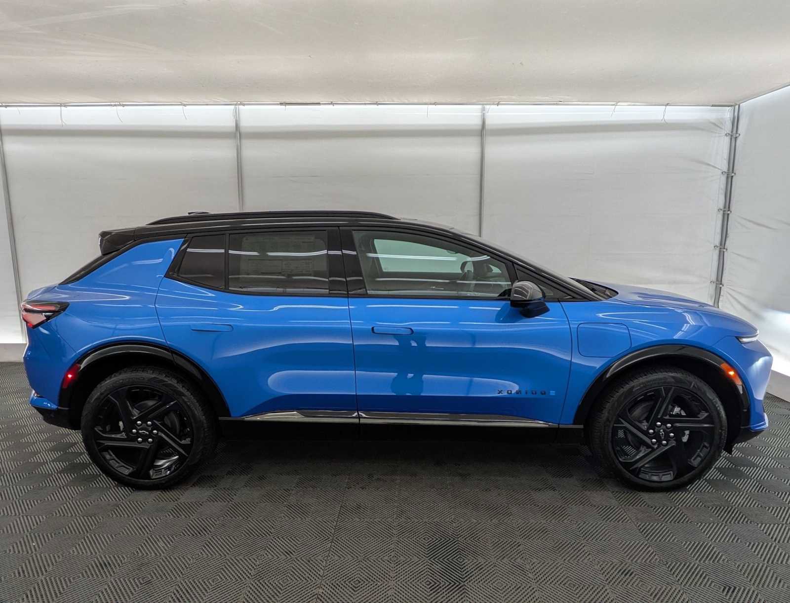 New 2026 Chevrolet Equinox EV RS image 7