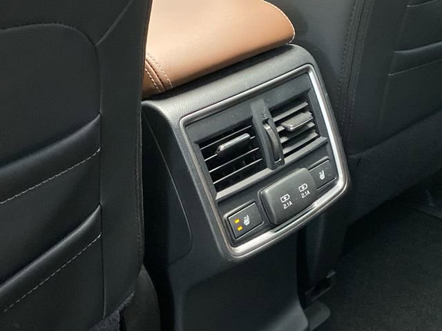 Used 2022 Subaru Forester Touring AWD/4WD image 18
