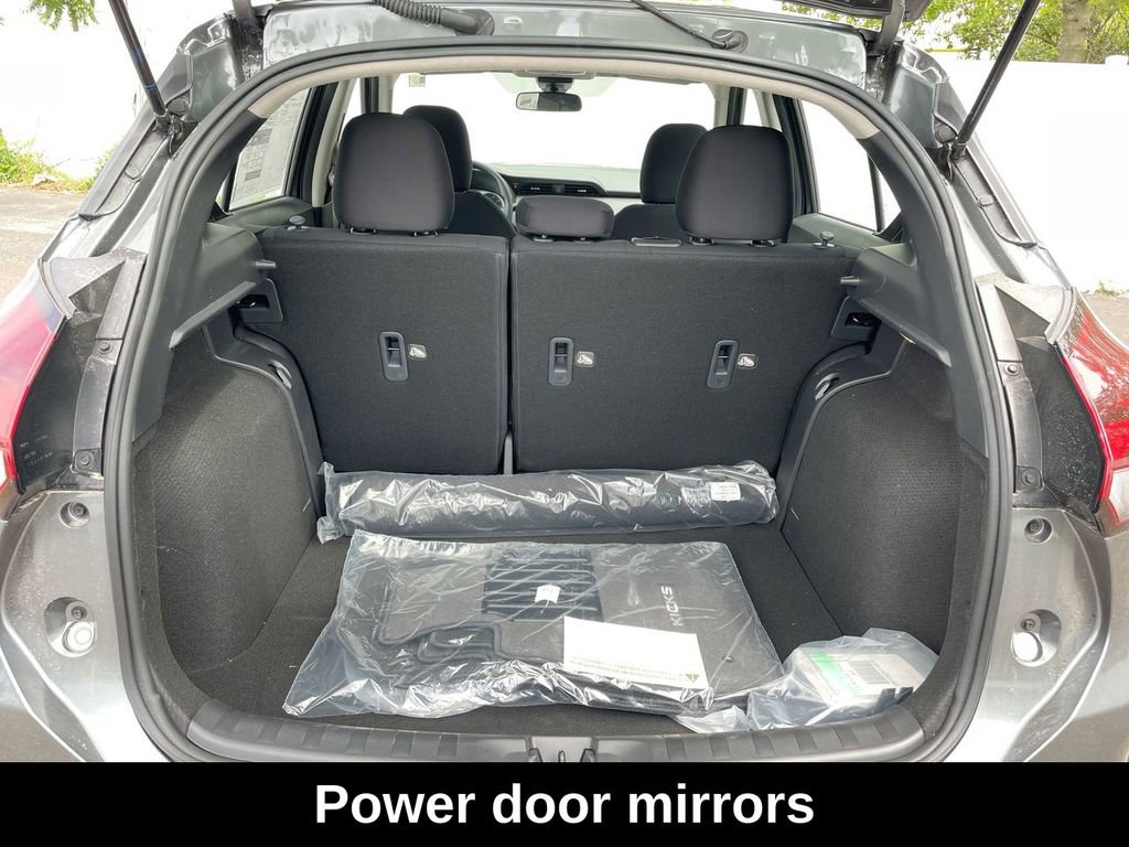 Used 2025 Nissan Kicks Play S image 35