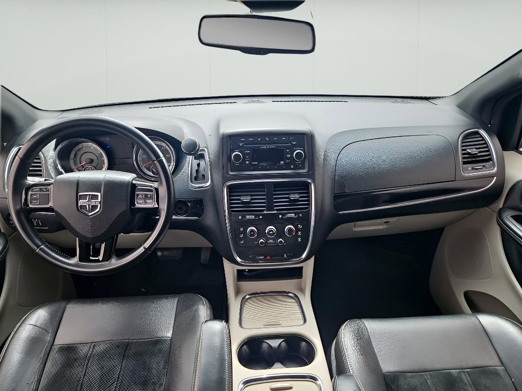 Used 2017 Dodge Grand Caravan SXT FWD image 25