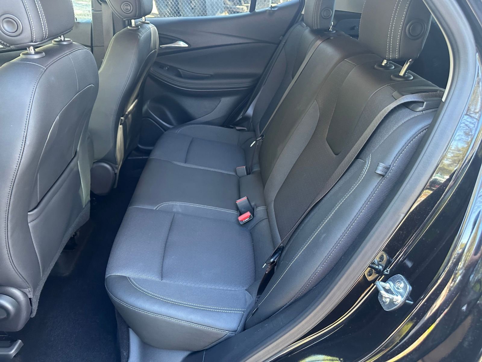 Used 2025 Buick Encore GX Preferred image 31