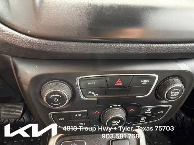 Used 2018 Jeep Compass Sport w/ Tech Group FWD image 18