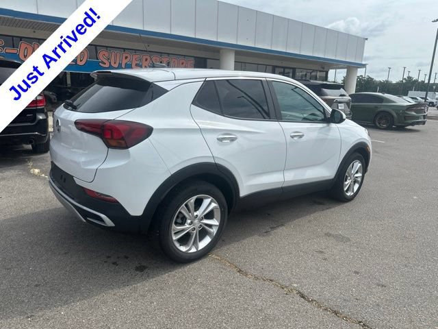 Used 2022 Buick Encore GX Preferred w/ Cold Weather Comfort Package FWD image 3