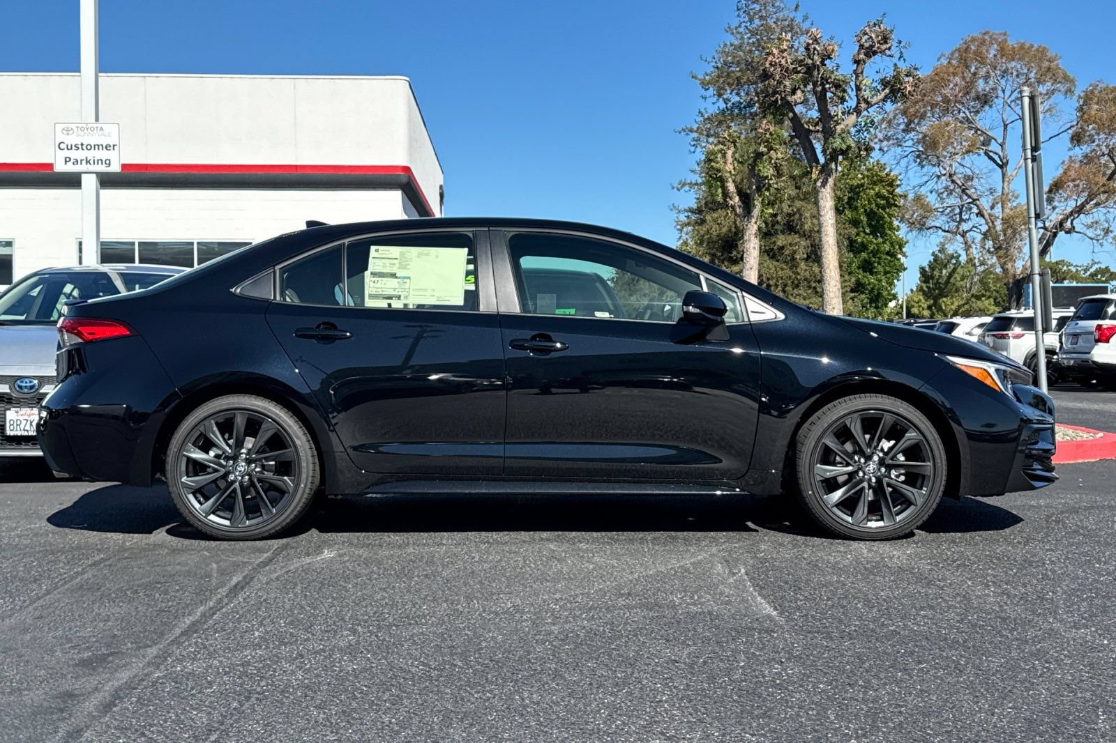 New 2026 Toyota Corolla SE FWD image 9