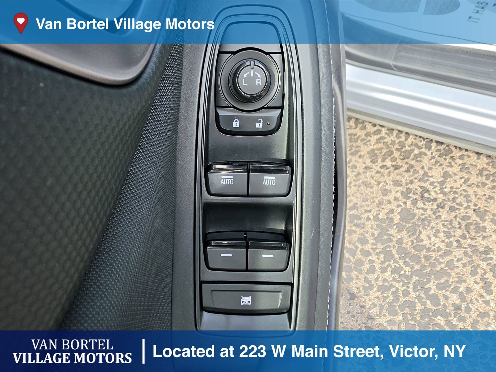 Used 2021 Subaru Forester Premium AWD/4WD image 11