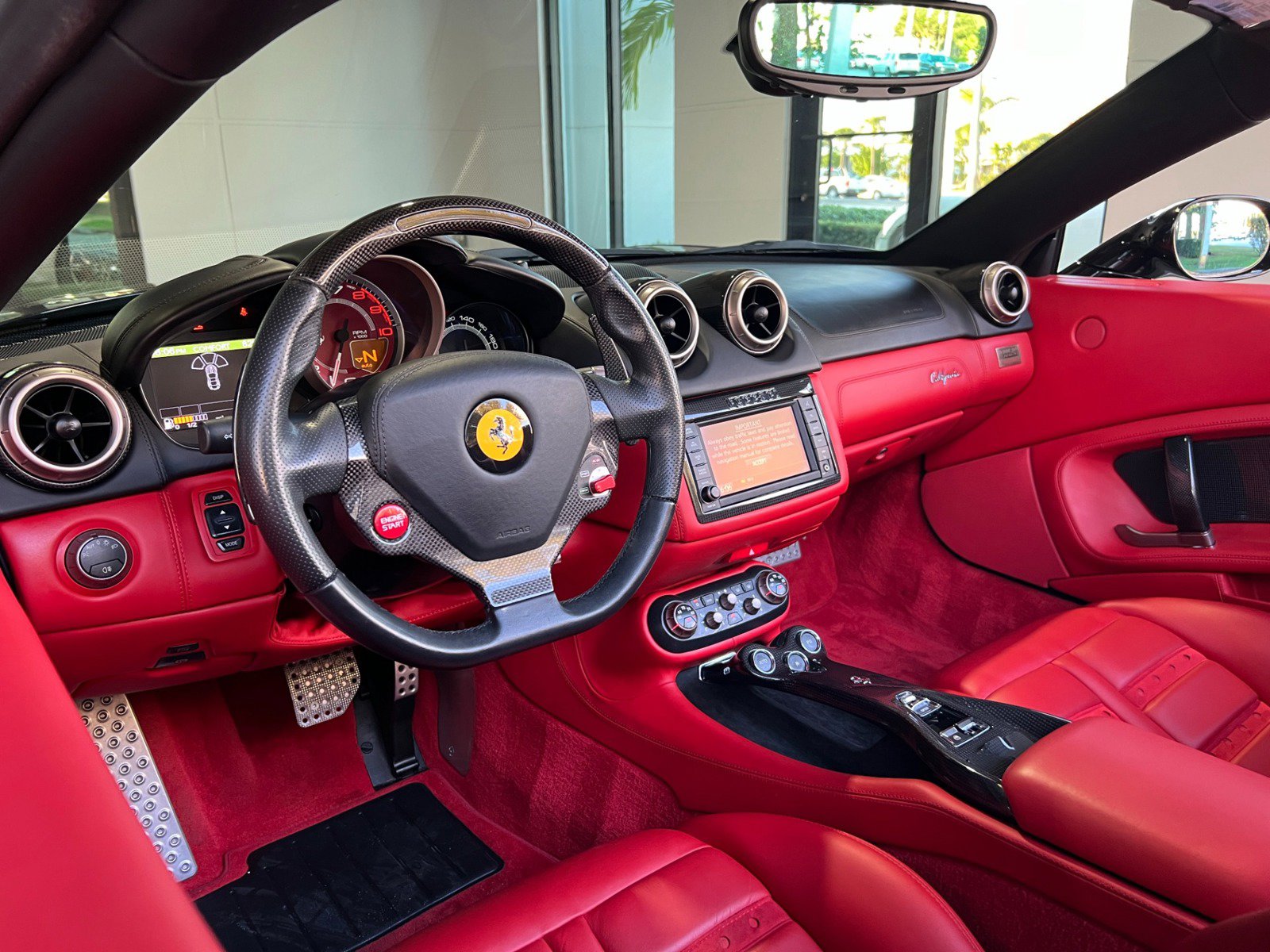 Used 2013 Ferrari California RWD image 18